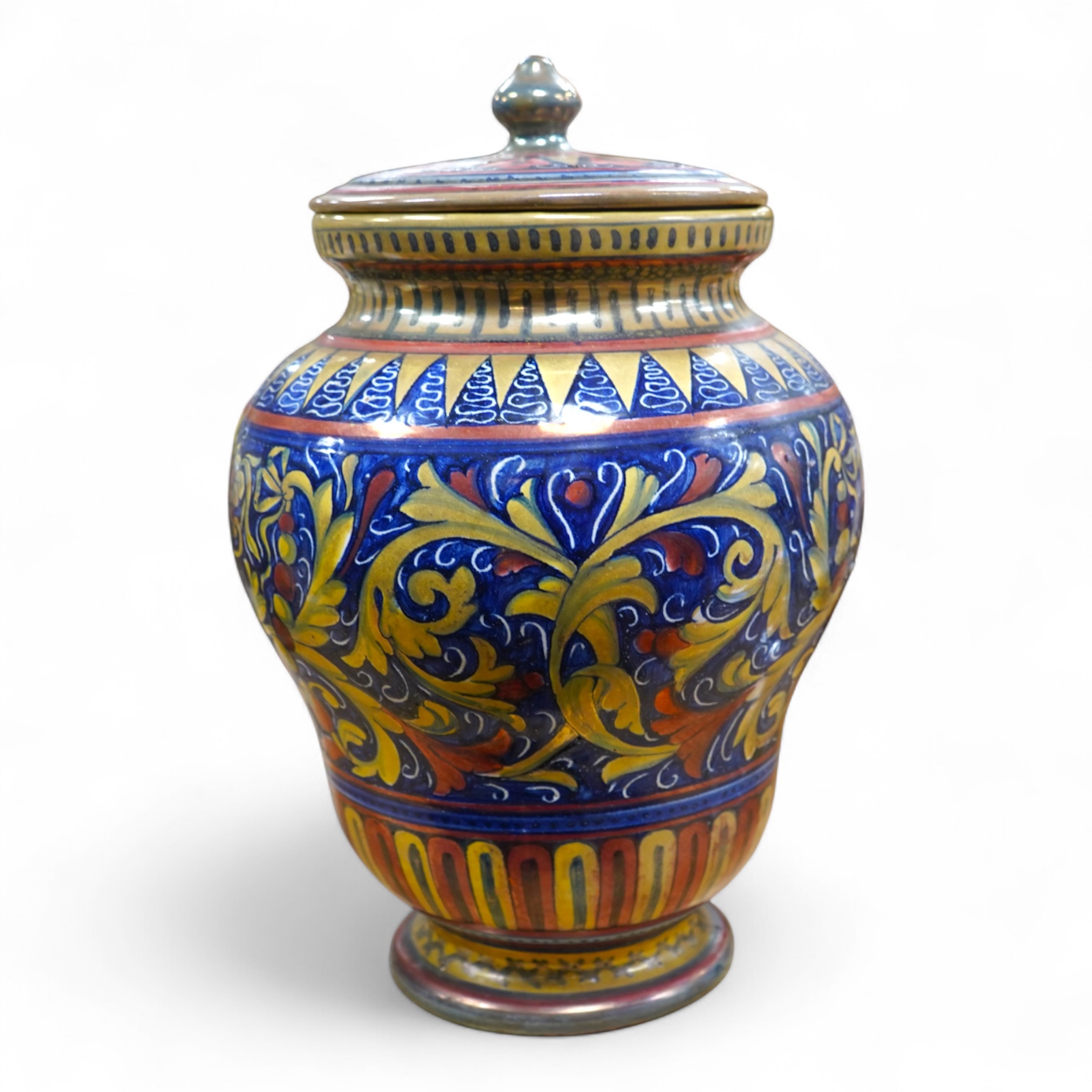 An Italian tin glazed pottery jar and cover, 30cm